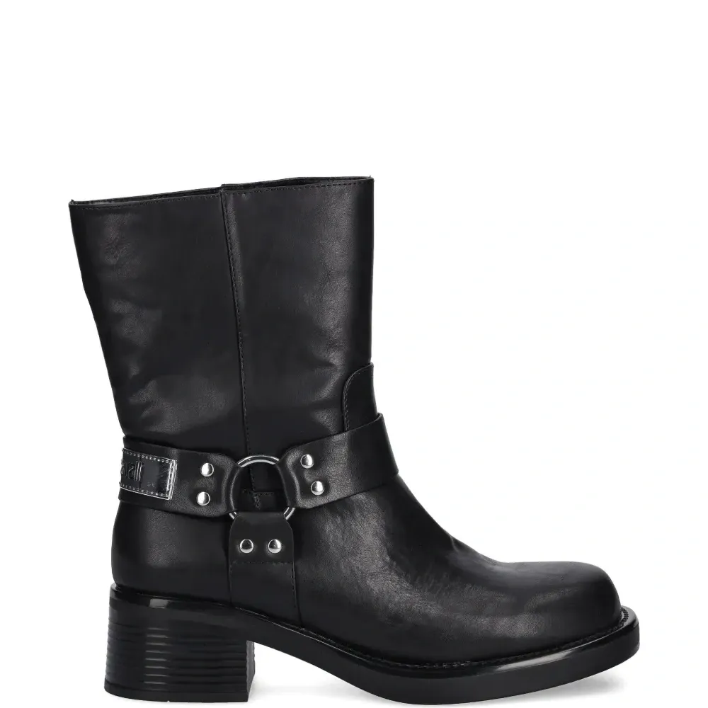 Ботинки с элементами в виде ремней