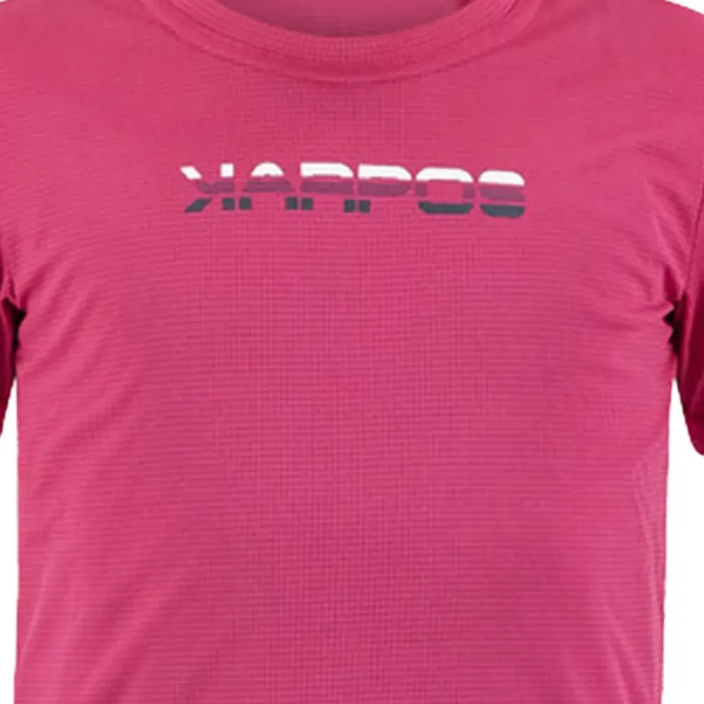 Футболка с логотипом