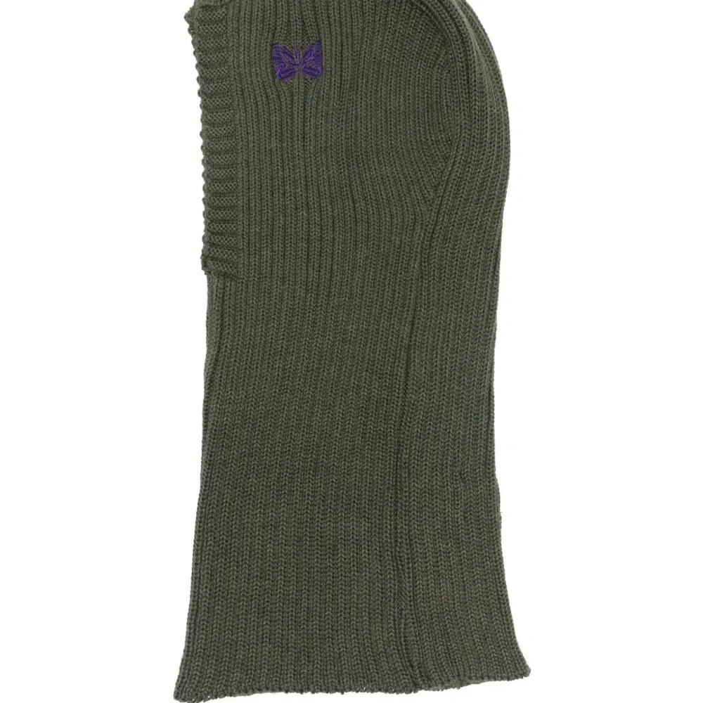 Вышитая шерстяная балаклава