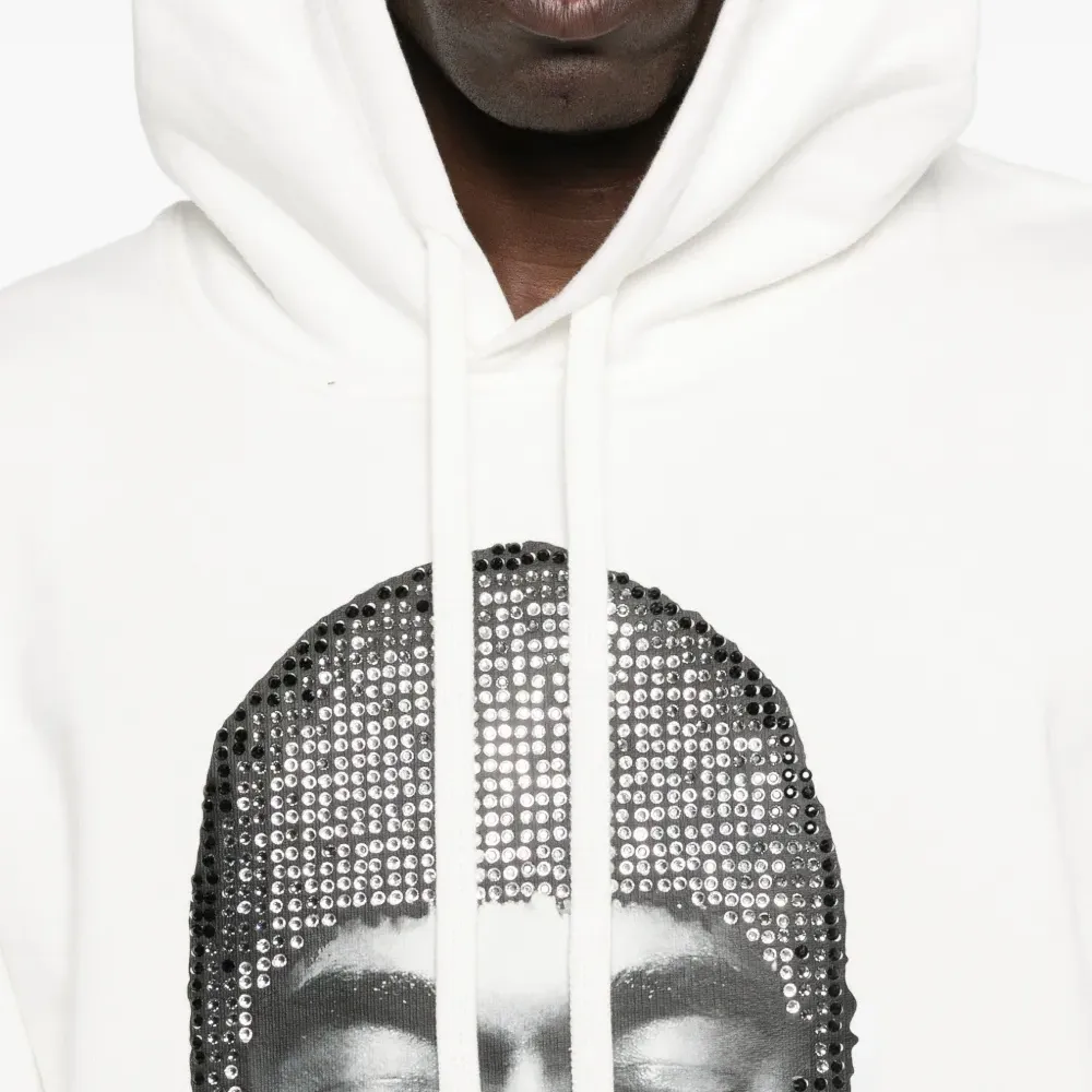 Худи, украшенное кристаллами
