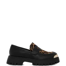 Лоферы с леопардовым принтом и металлическим носком