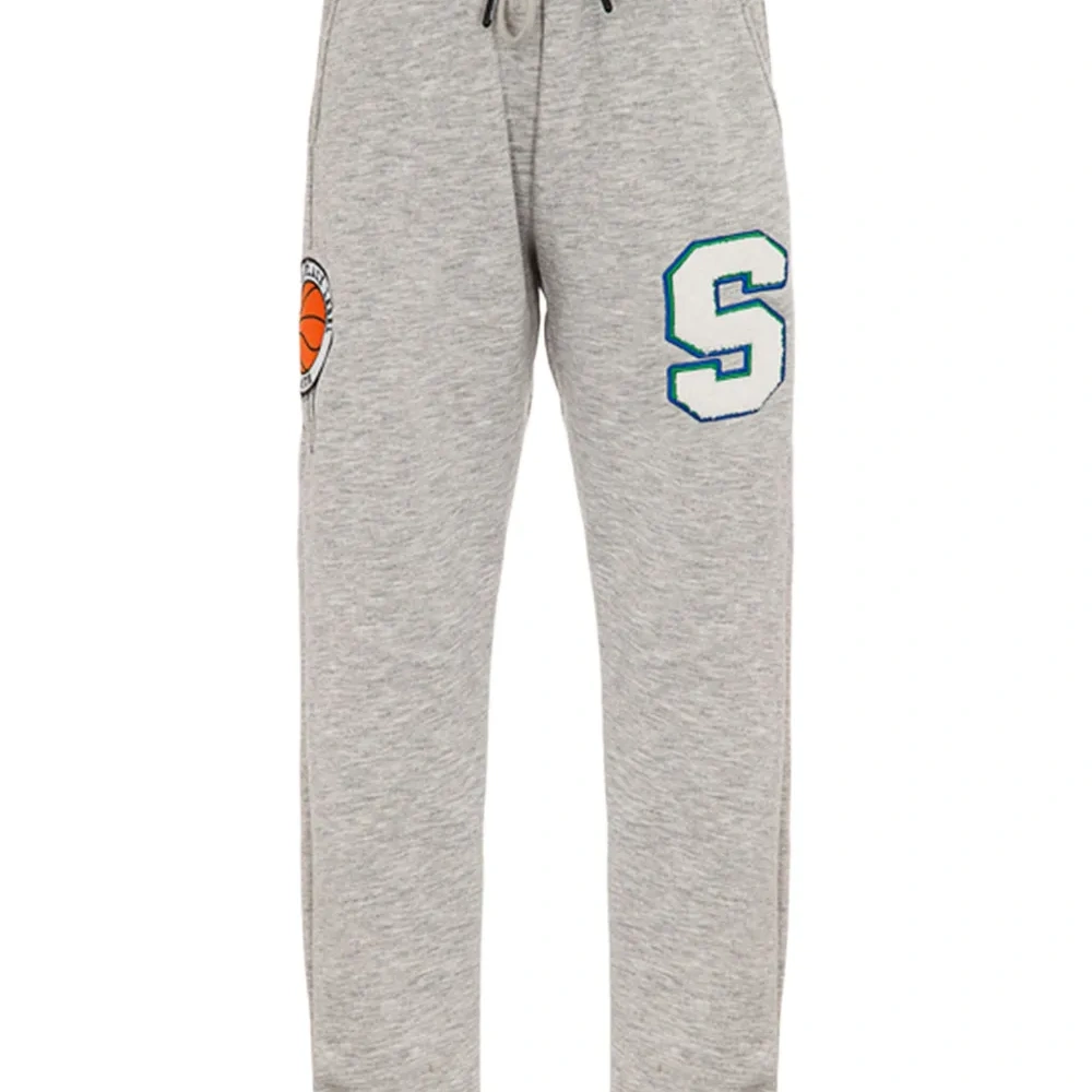 Спортивные брюки с аппликацией