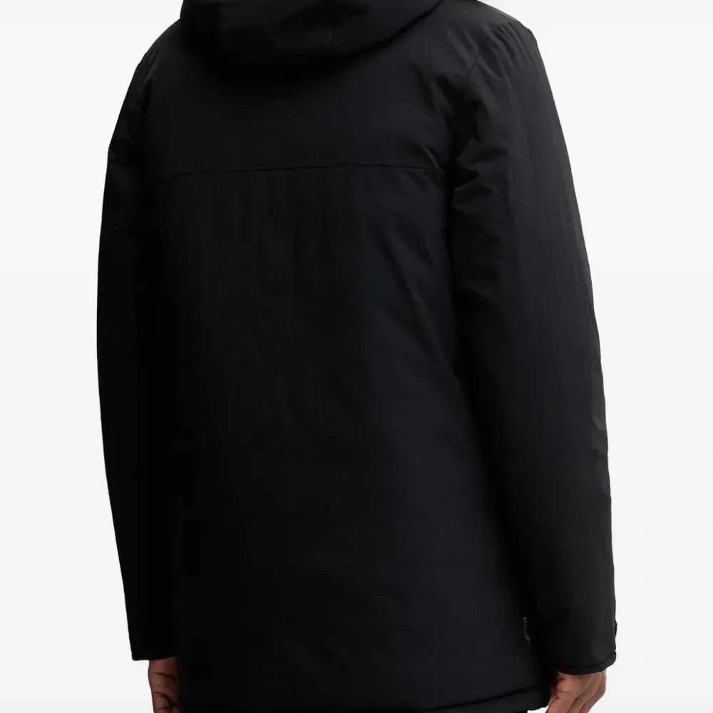 Парка с капюшоном