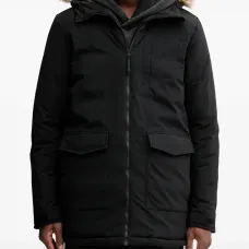 Парка с капюшоном