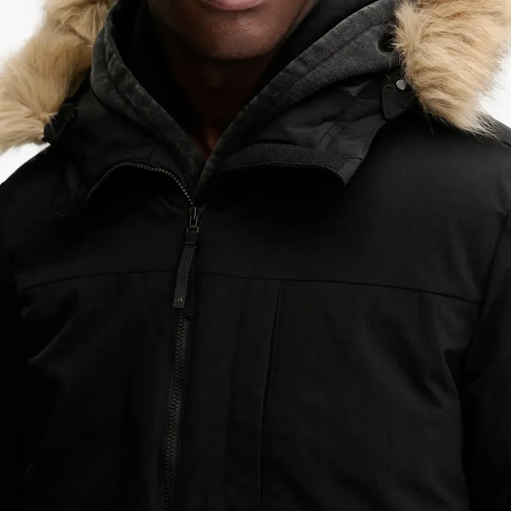 Парка с капюшоном