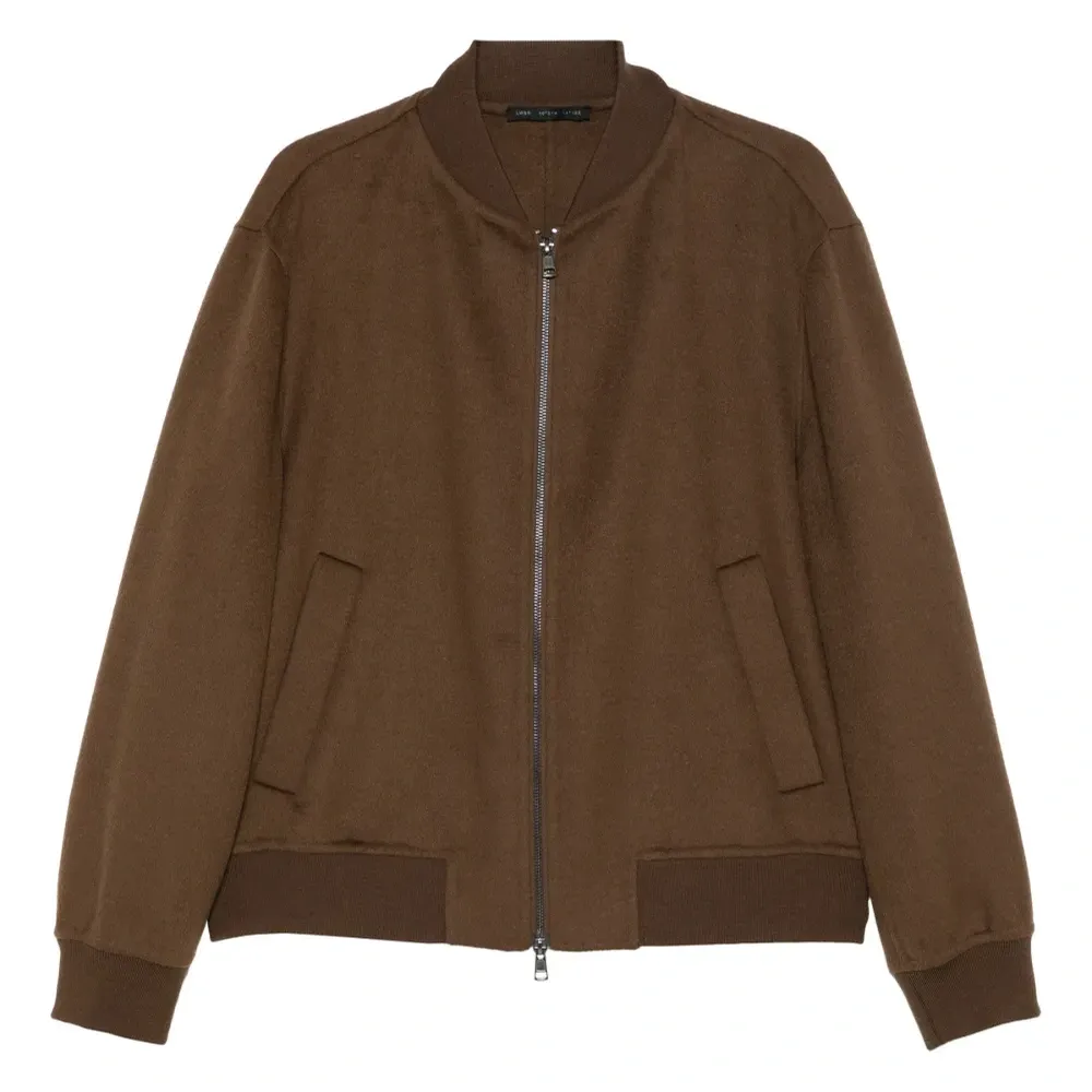 Бомбер на молнии