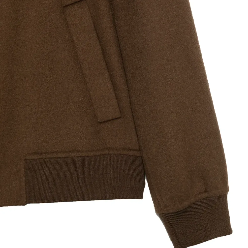 Бомбер на молнии