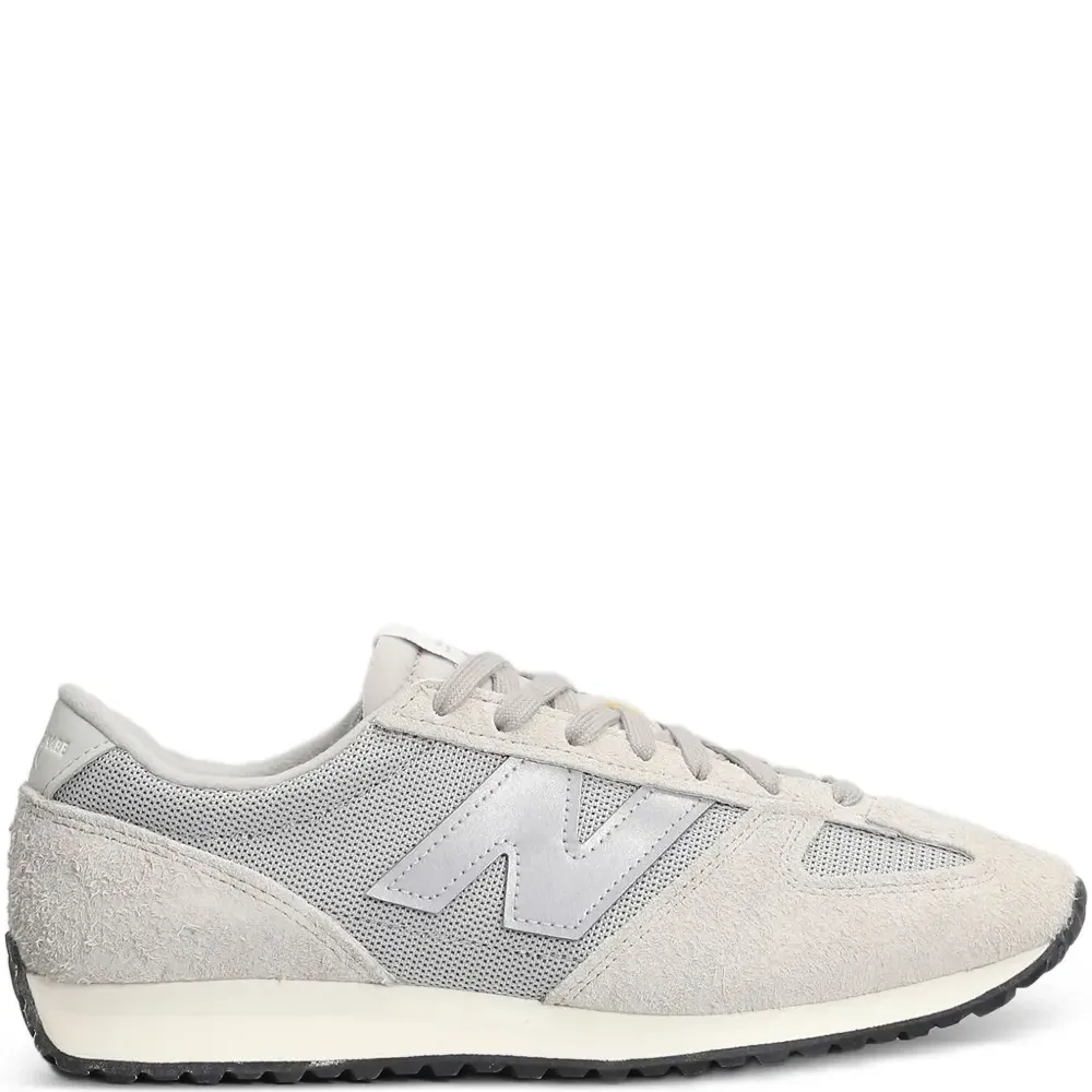 Кроссовки из коллаборации с New Balance