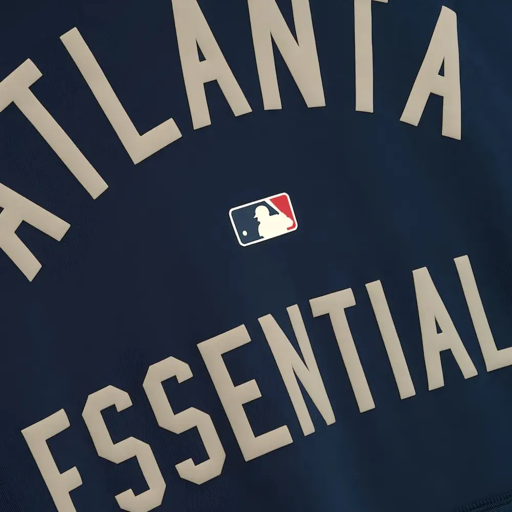 Худи Braves из коллаборации с MLB