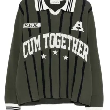 Свитер с воротником в полоску