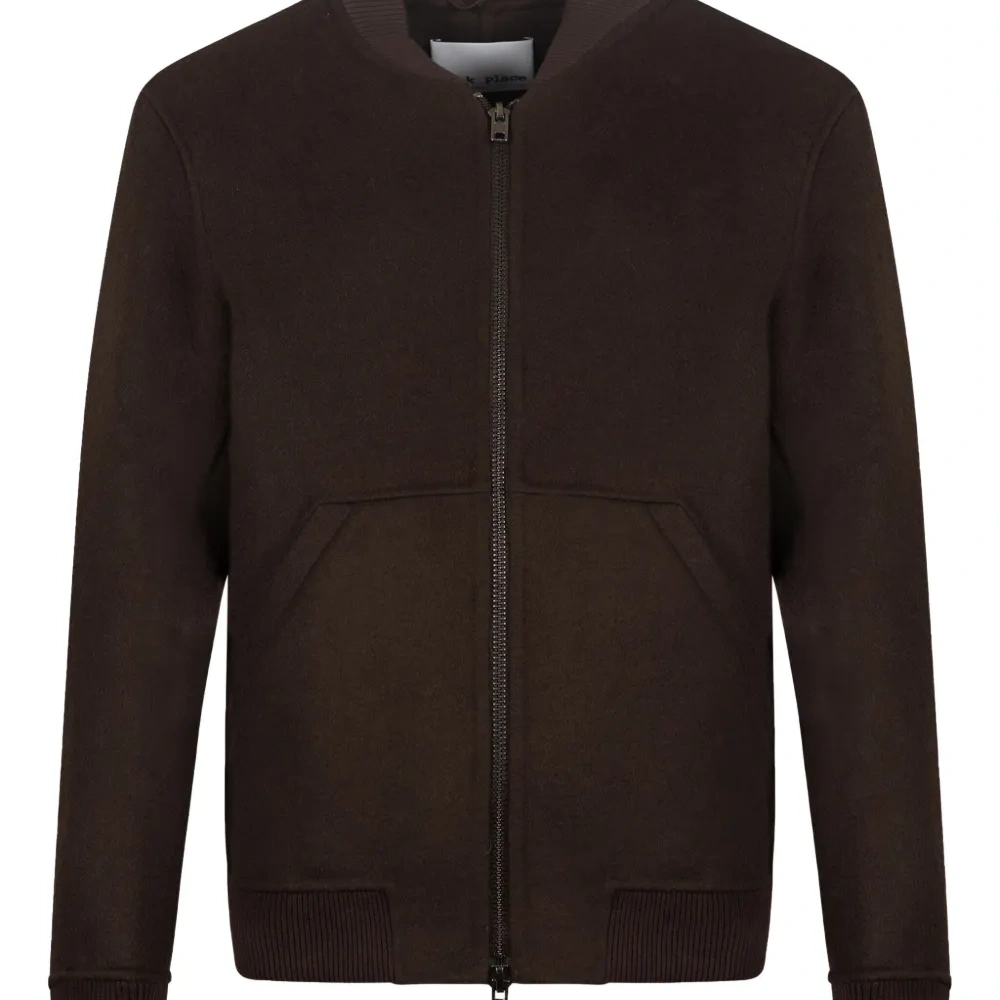 Куртка на молнии