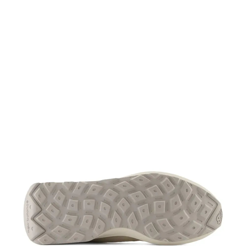 Кроссовки 370 со вставками