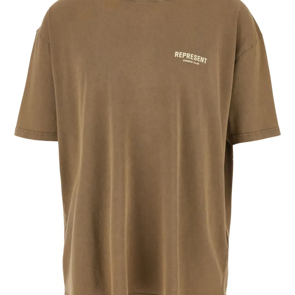 Футболка с логотипом