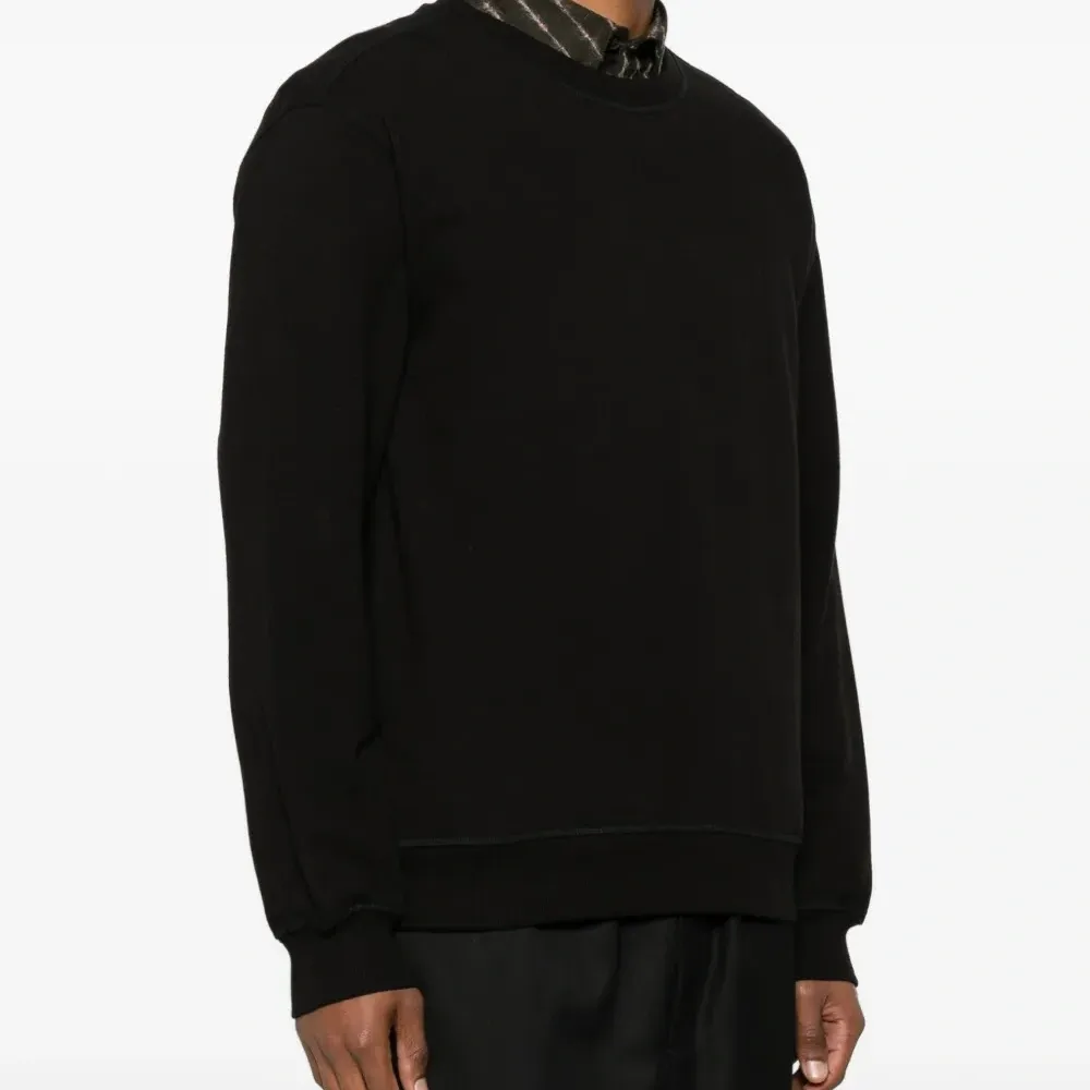 Толстовка с круглым вырезом