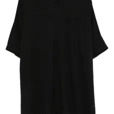 Футболка с швами