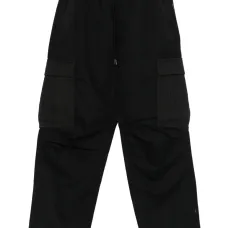 Брюки с фактурными карманами