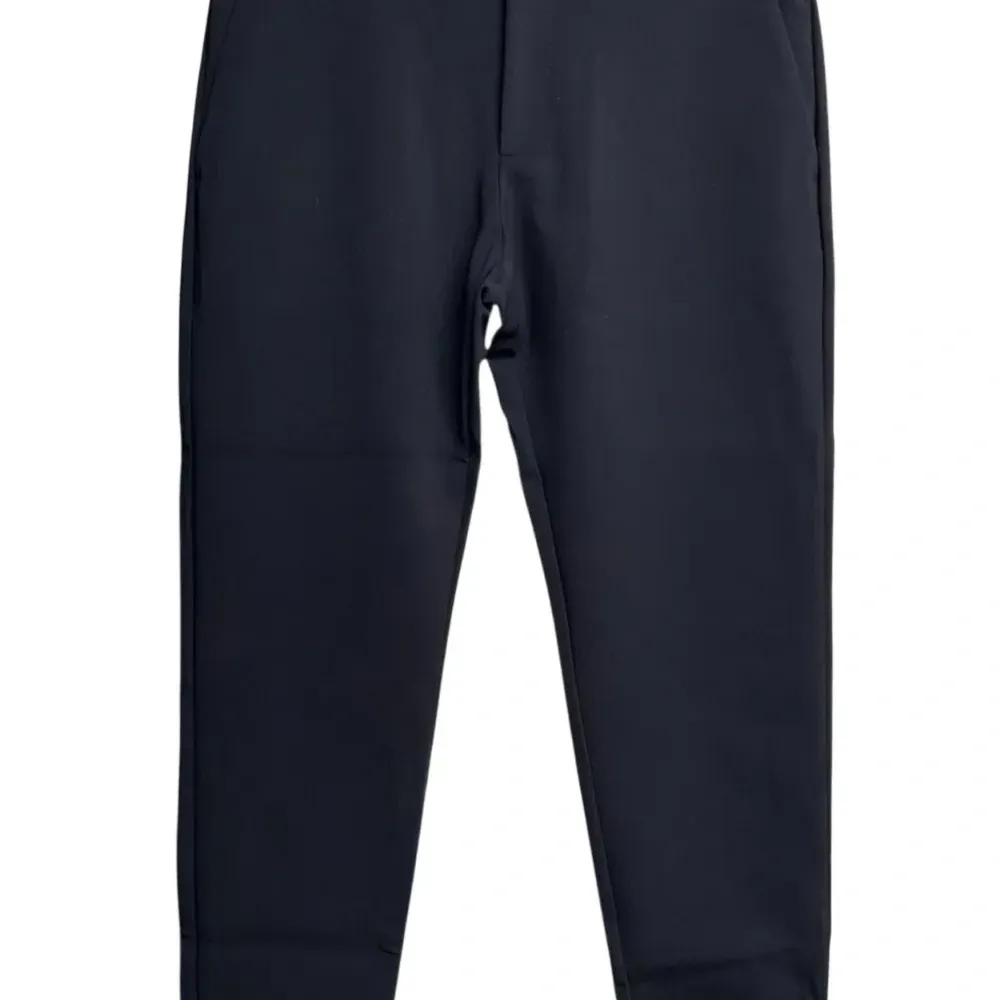 Брюки на пуговицах