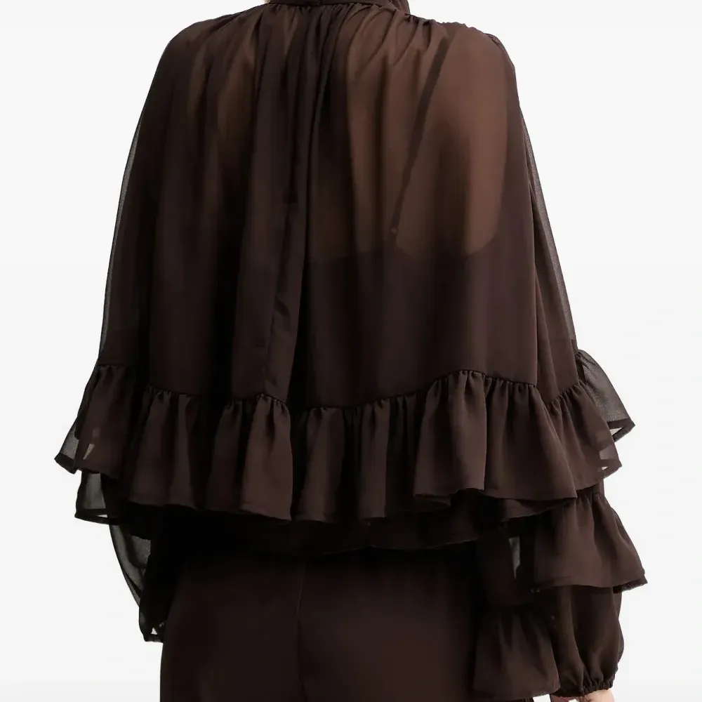 Блуза GZmio с оборками и высоким воротником