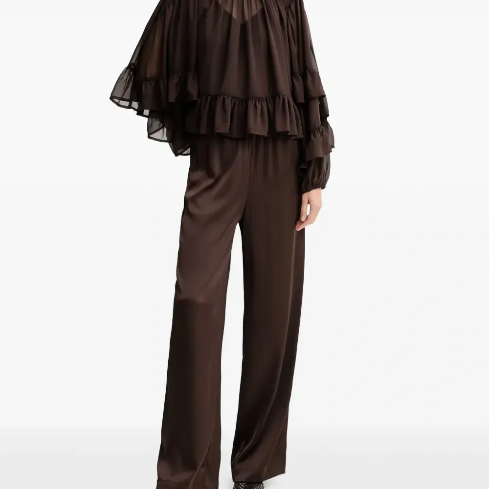 Блуза GZmio с оборками и высоким воротником