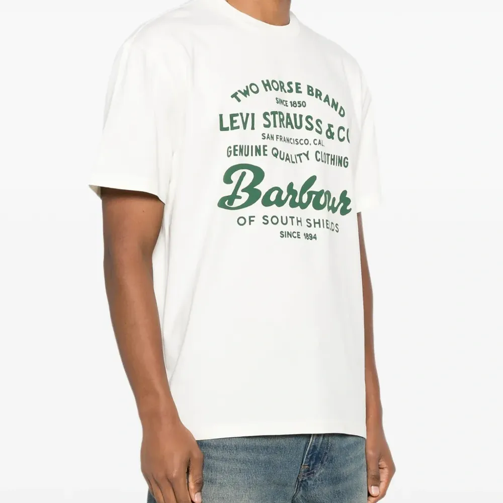 Футболка с графичным принтом из коллаборации с Levi's