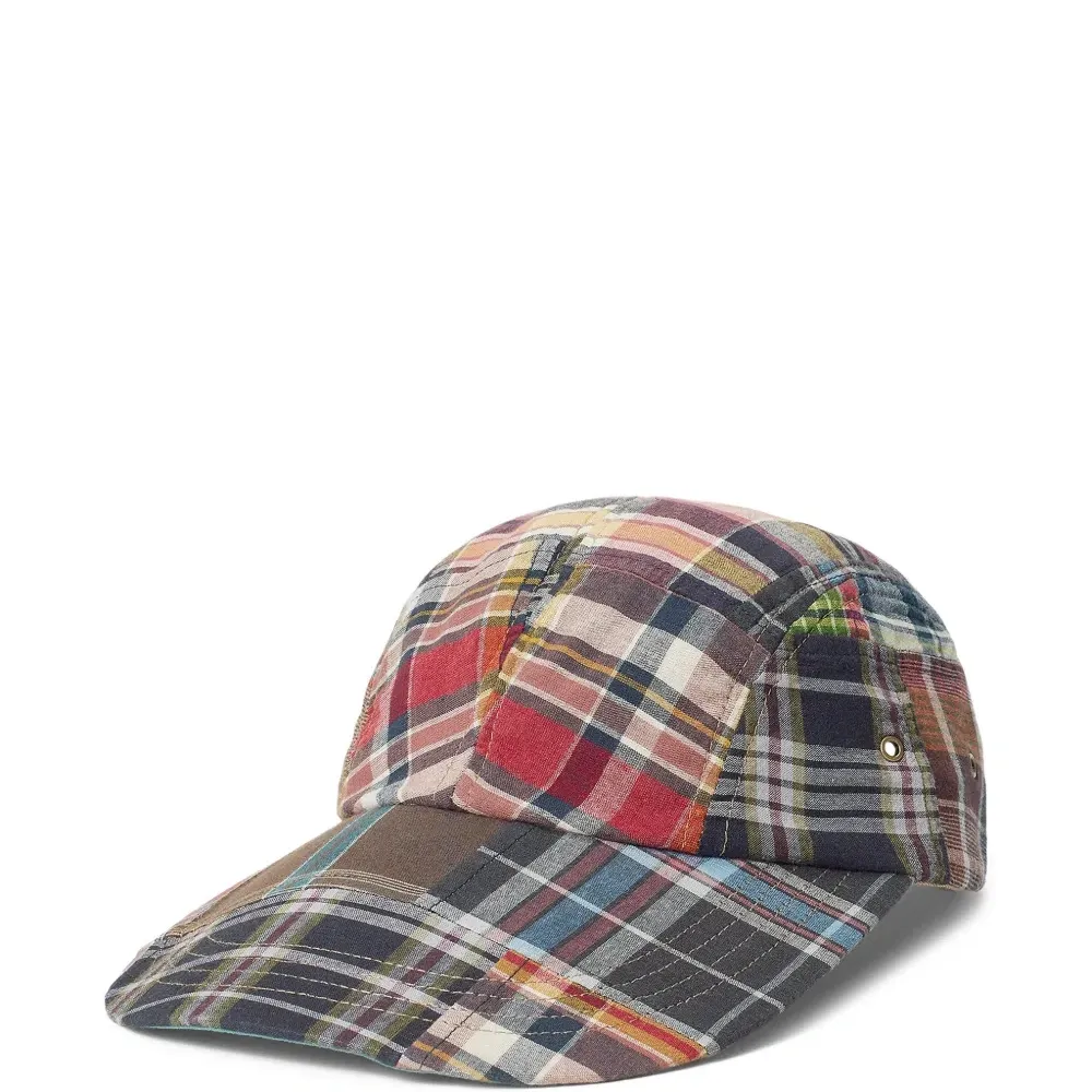 Бейсболка с длинным козырьком и панельным лоскутным дизайном