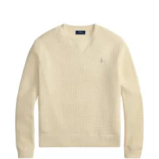 Фактурный свитер с вышивкой