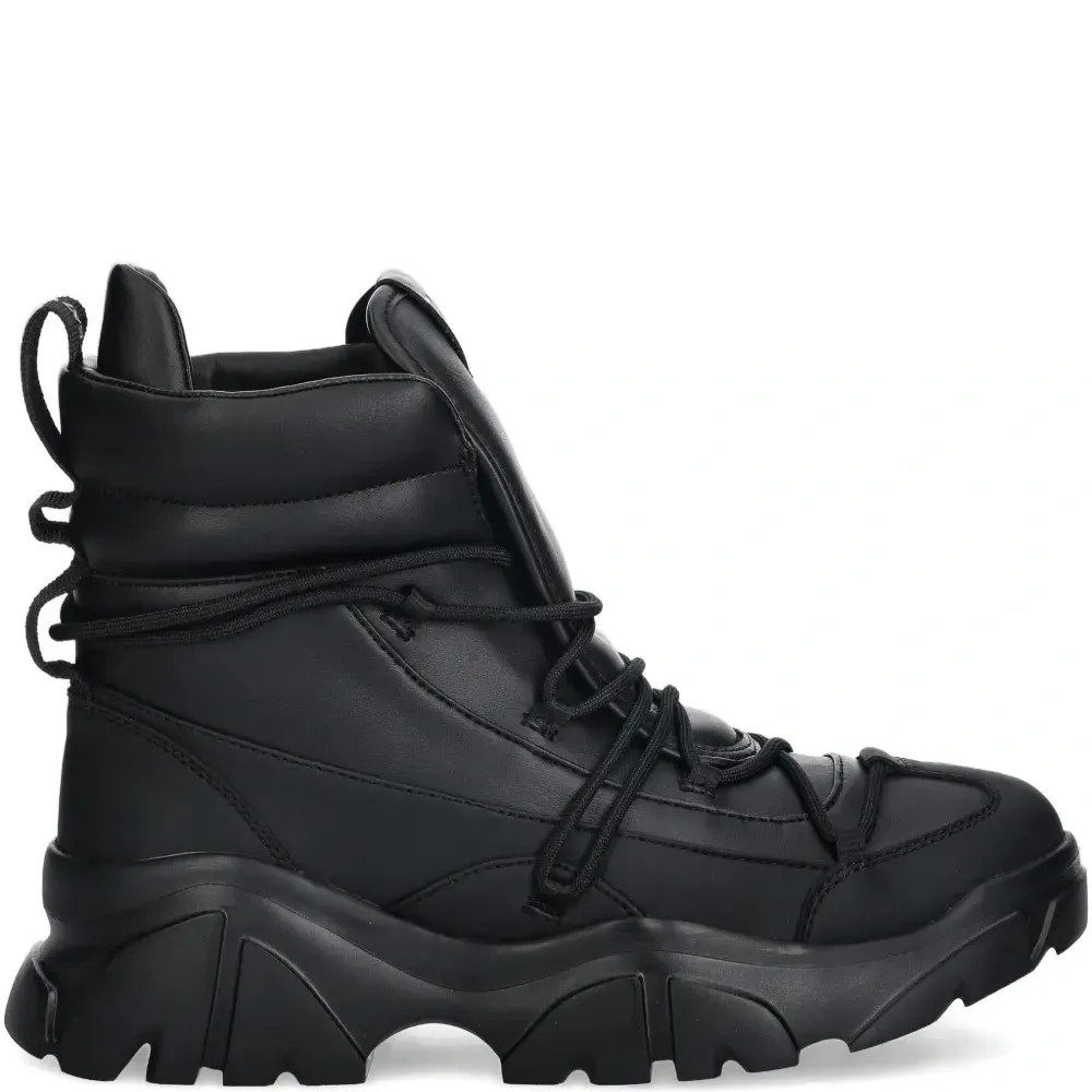 Ботильоны на шнуровке