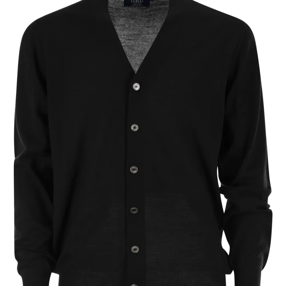 Кардиган с V-образным вырезом