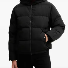 Куртка на молнии с капюшоном