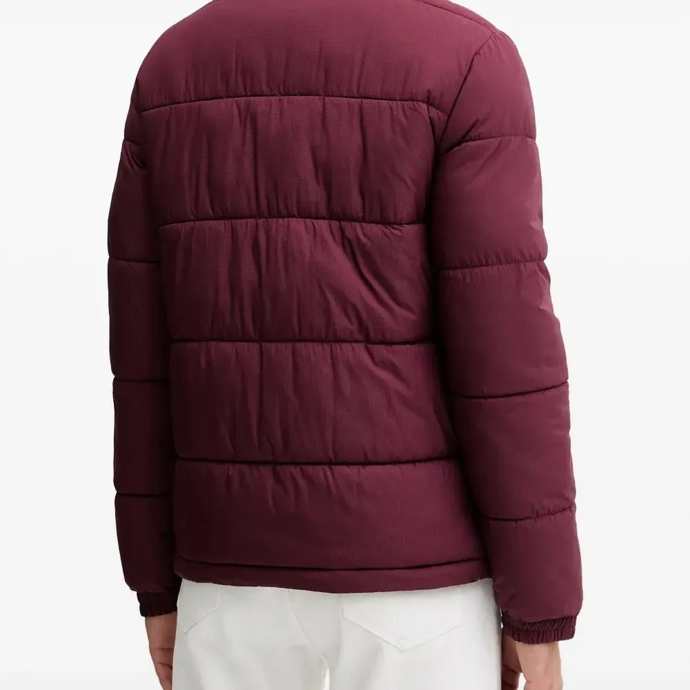 Пуховик на молнии