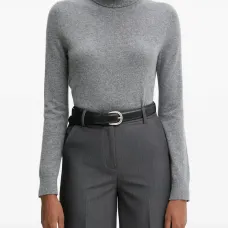 Свитер с высоким воротником Свитер с высоким воротником