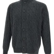 Кардиган на пуговицах