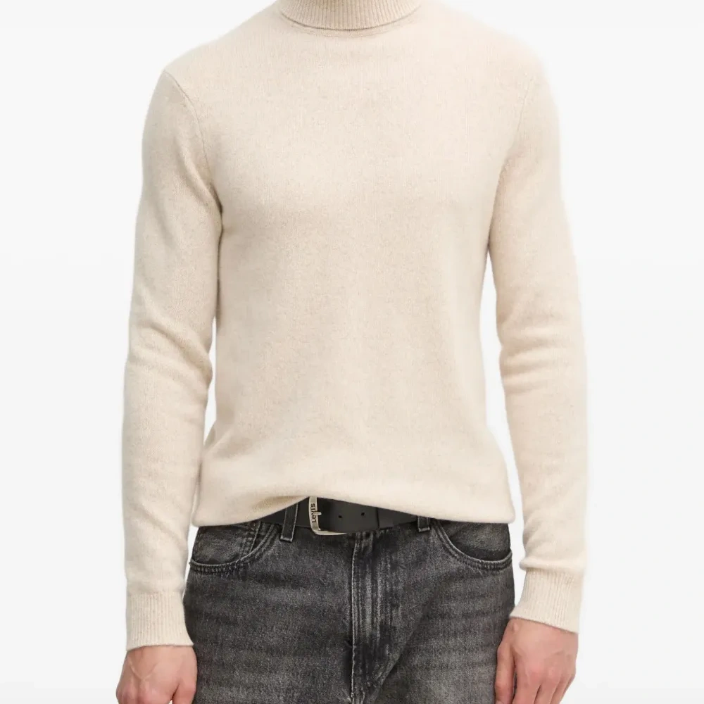 Кашемировый пуловер с высоким воротником