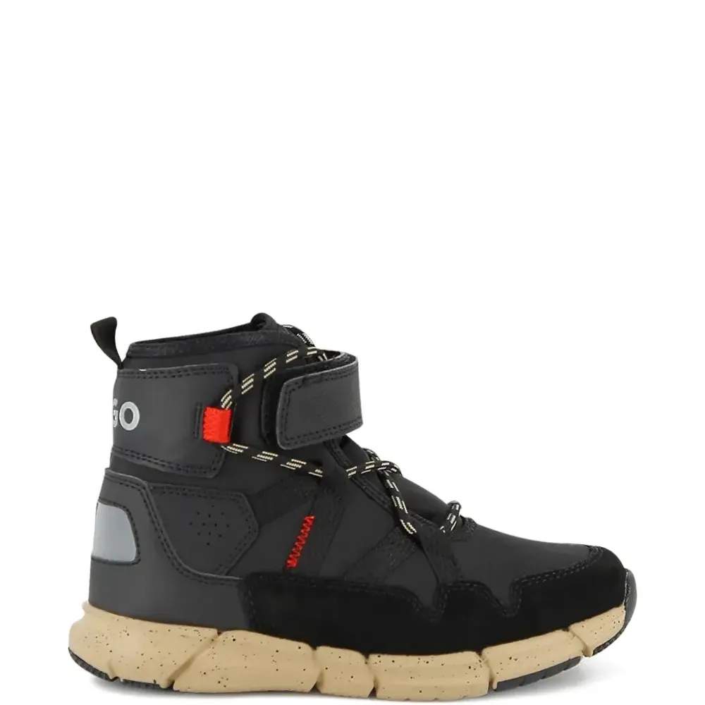 Ботинки с панелями и застежкой на липучке