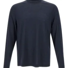 Свитер с круглым вырезом