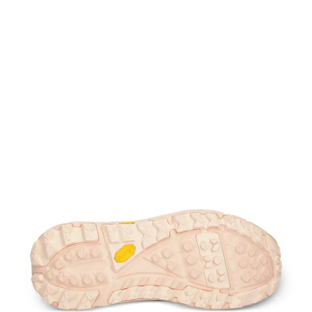 Кроссовки с люверсами