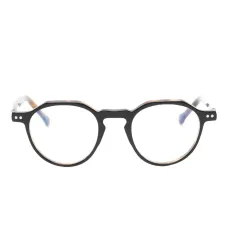 Очки в круглой оправе
