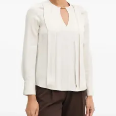 Плиссированная блузка с вырезом Плиссированная блузка с вырезом