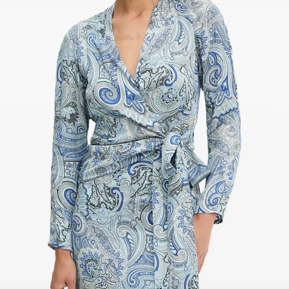 Блузка с принтом пейсли