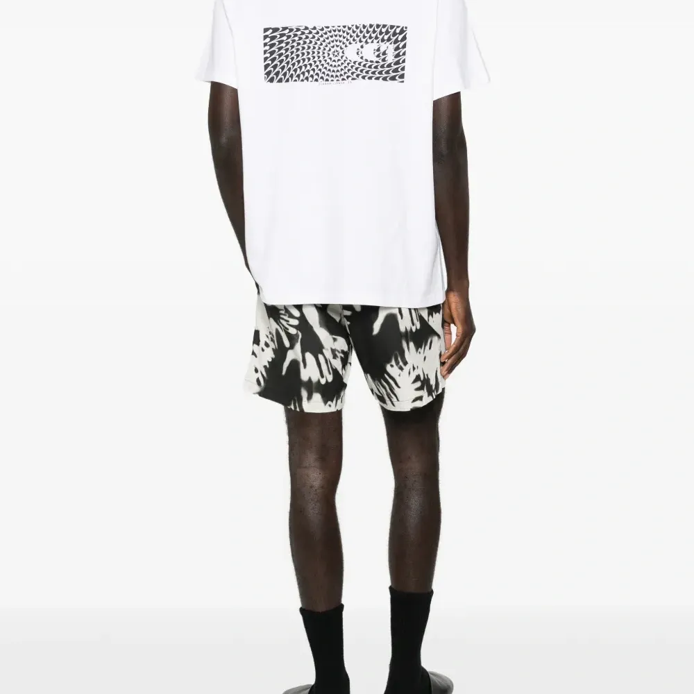 Футболка с принтом