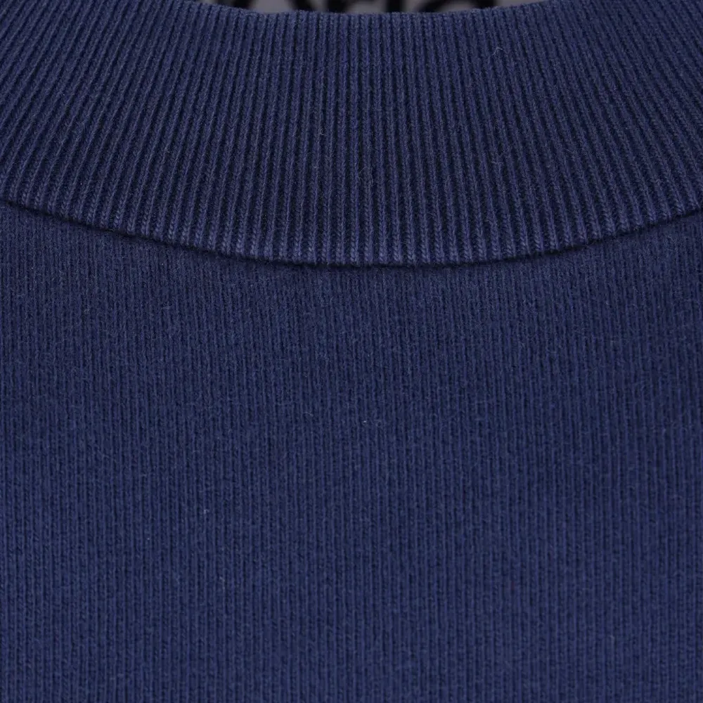 Толстовка Chalva с логотипом