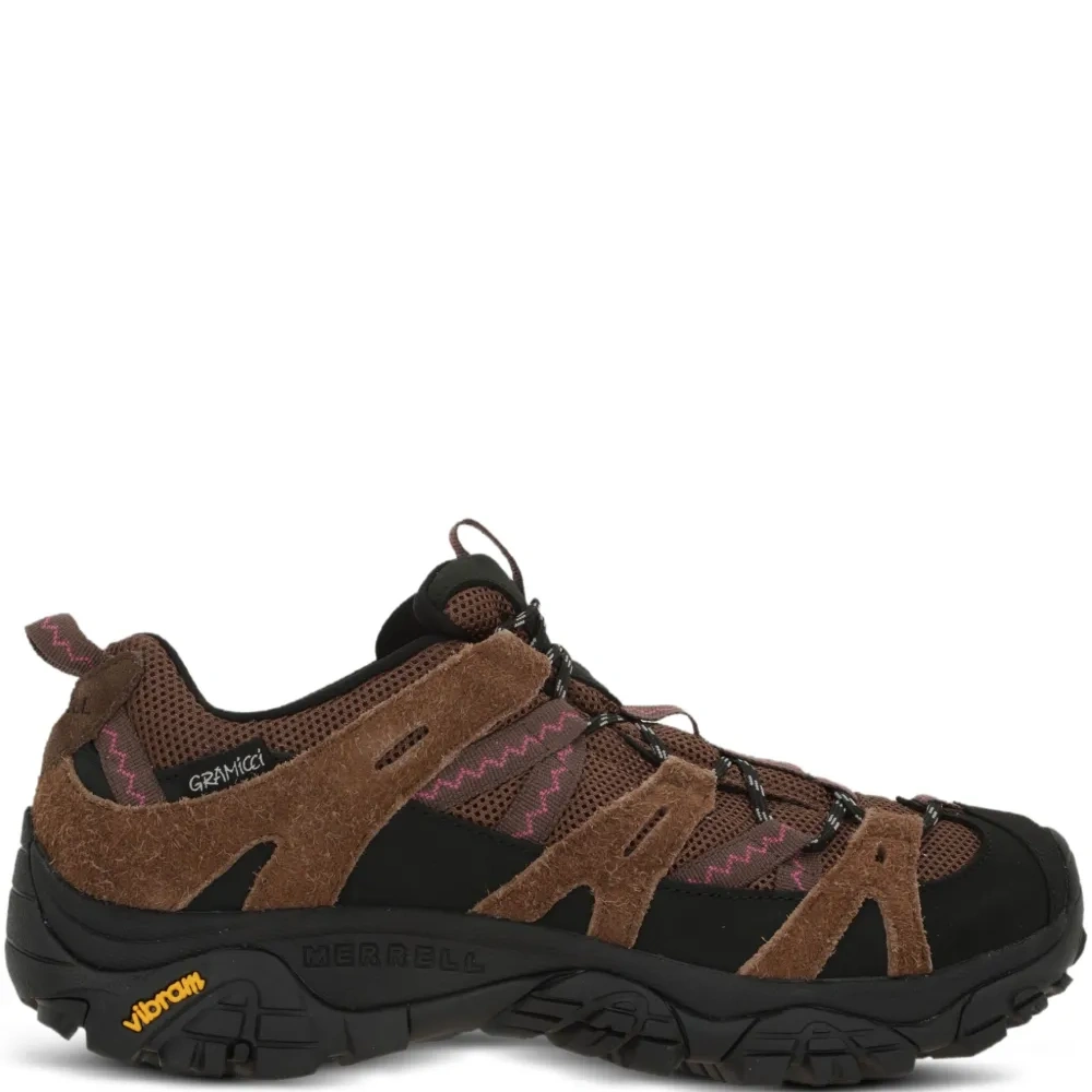 Кроссовки Moab 2 Siren из коллаборации с Gramicci Кроссовки Moab 2 Siren из коллаборации с Gramicci