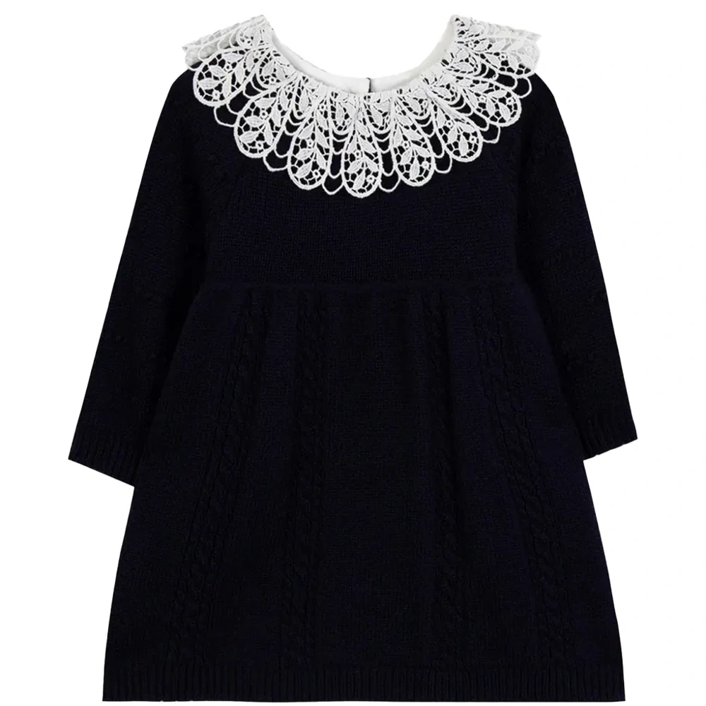 Платье с кружевным воротником