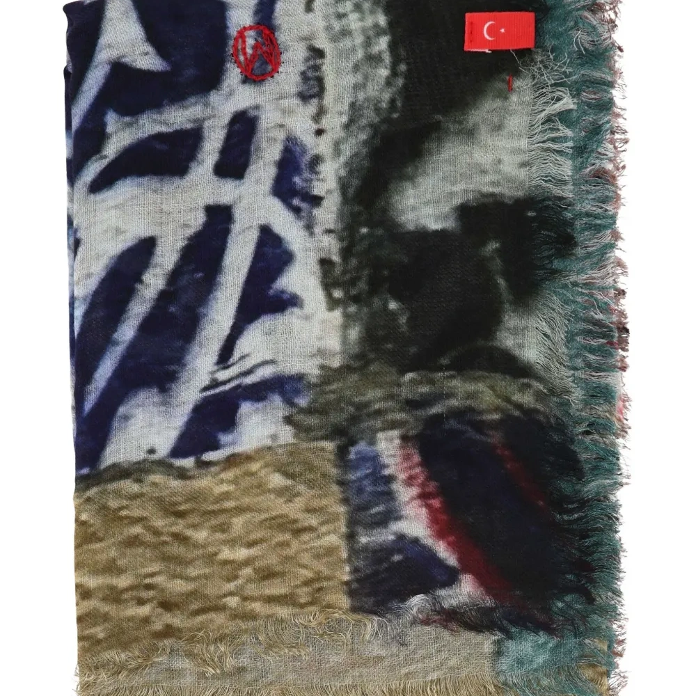 Шарф Crimson с бахромой