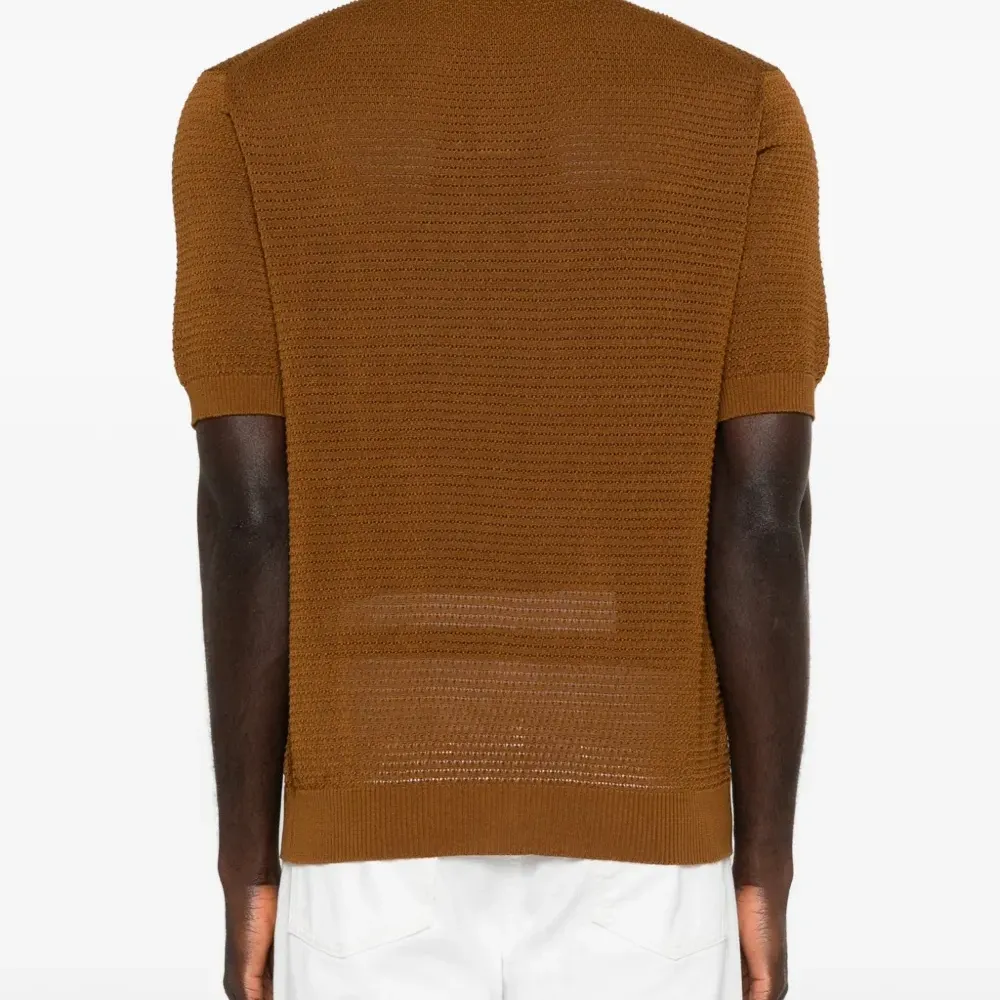 Вязаная футболка