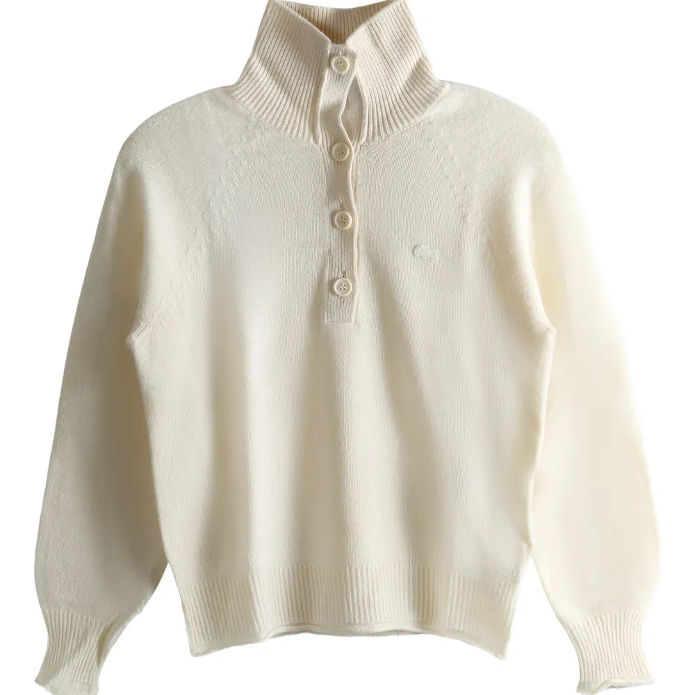 Свитер на пуговицах