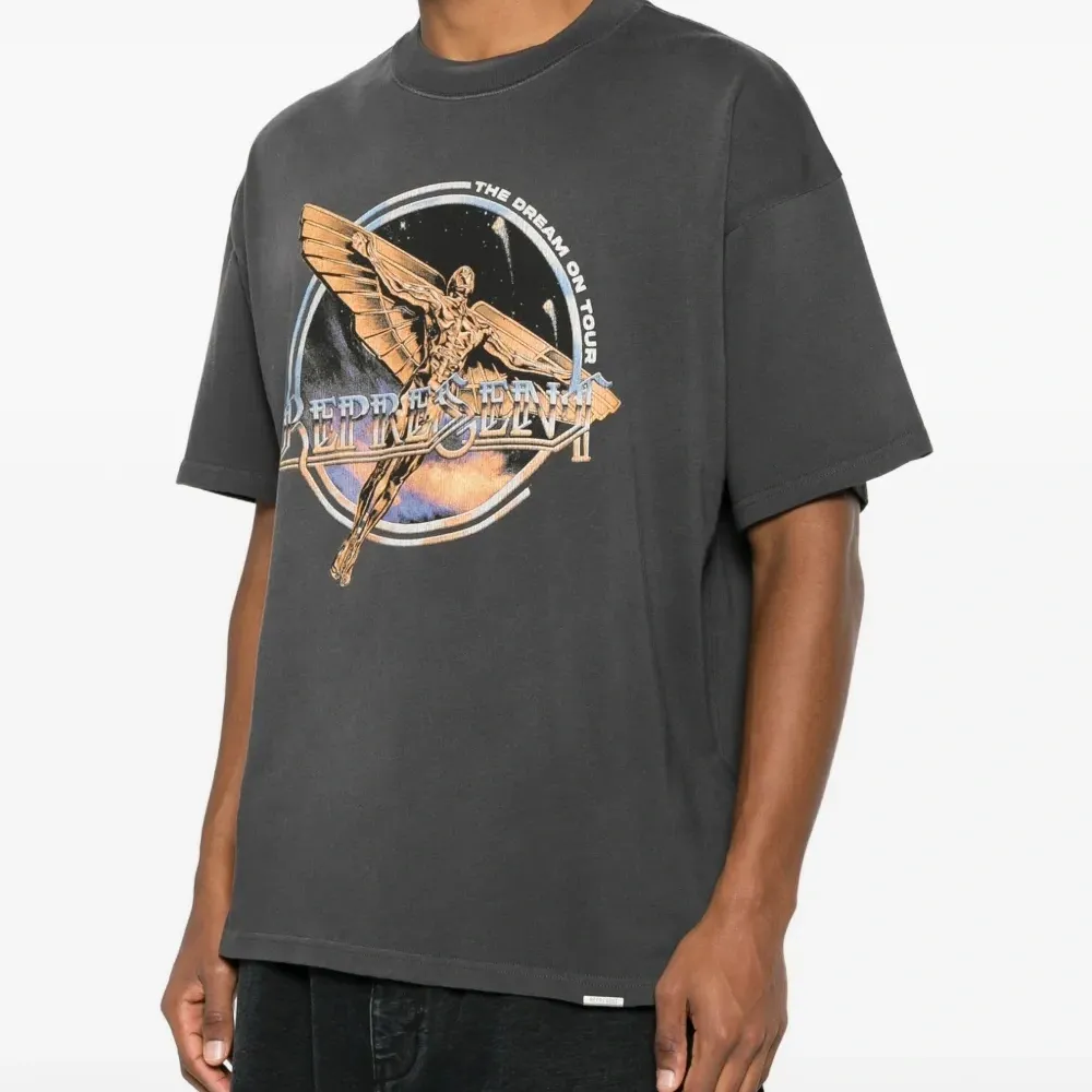 Футболка Golden Tour с графичным принтом