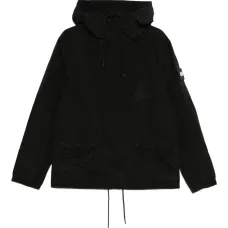 Куртка с капюшоном и нагрудным карманом