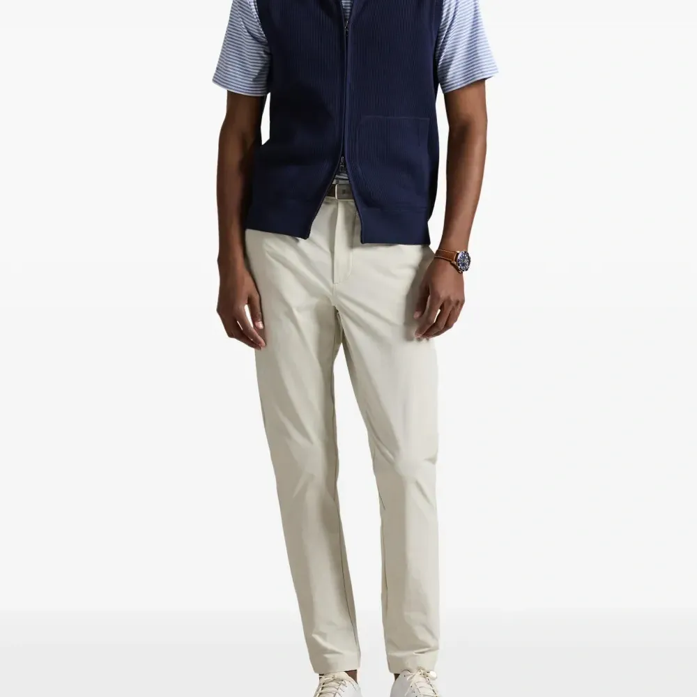 Топ на молнии с высоким воротником Топ на молнии с высоким воротником