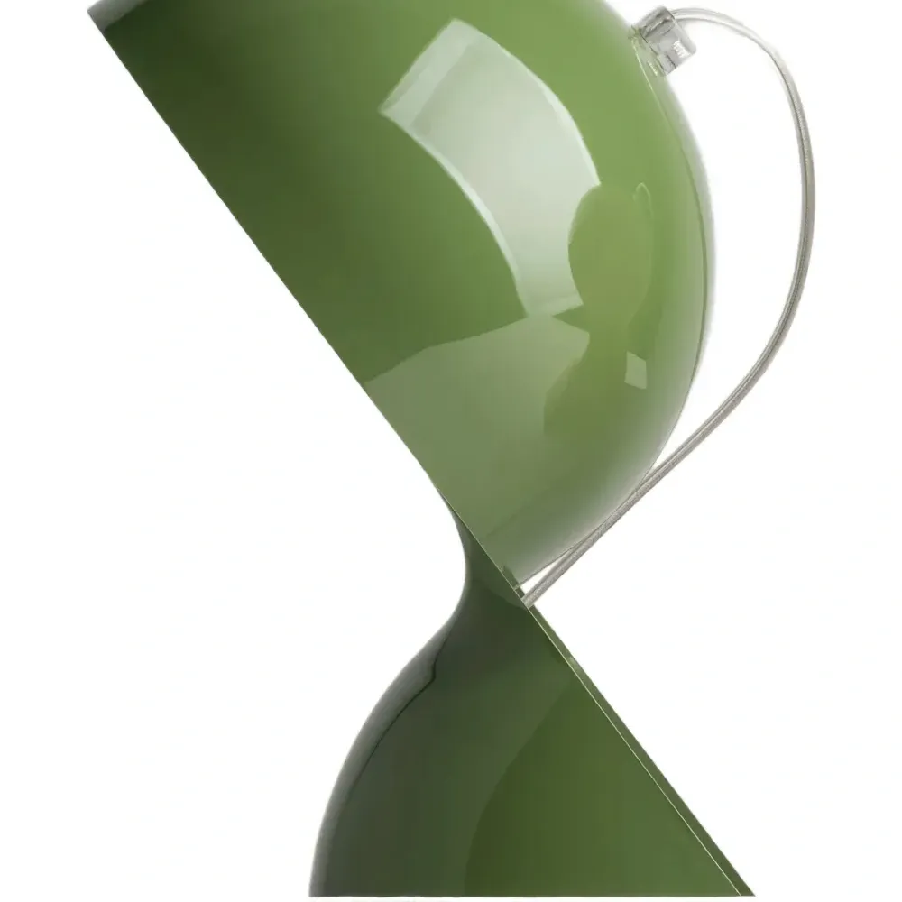 Настольная лампа с ручкой